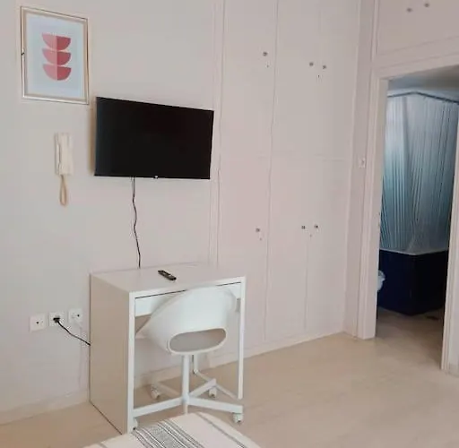 Cherry - Happyhostgr - Downtown