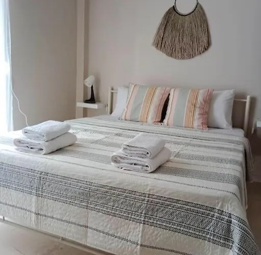 Cherry - Happyhostgr - Downtown Apartment *