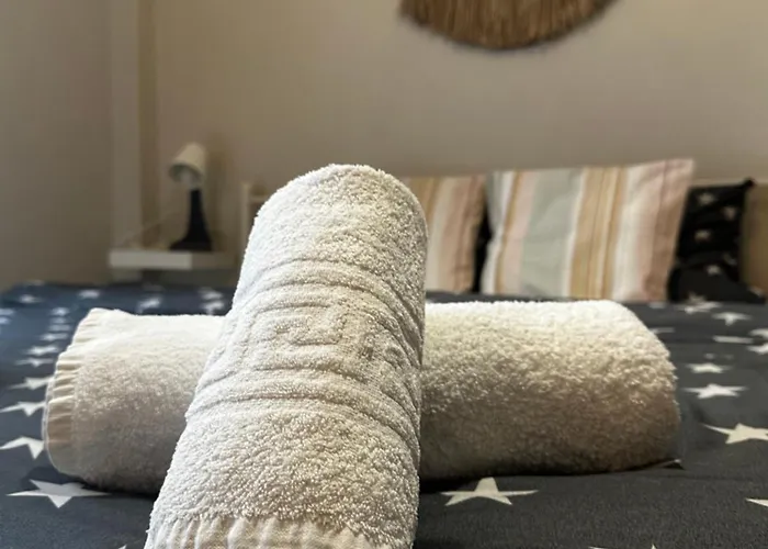 Cherry - Happyhostgr - Downtown *